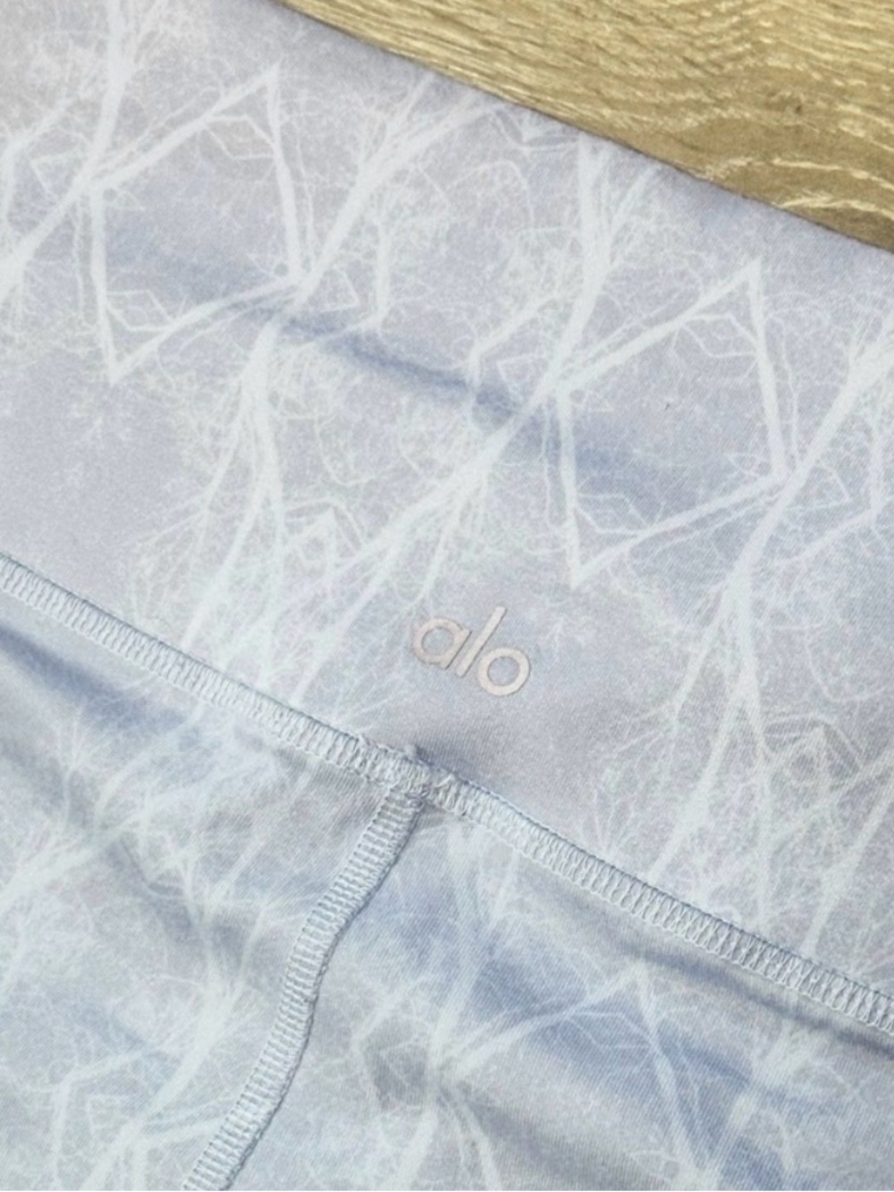 ALO Yoga Lavender Leggings with Yellow and Navy Chevron Accents - Picture 4 of 5